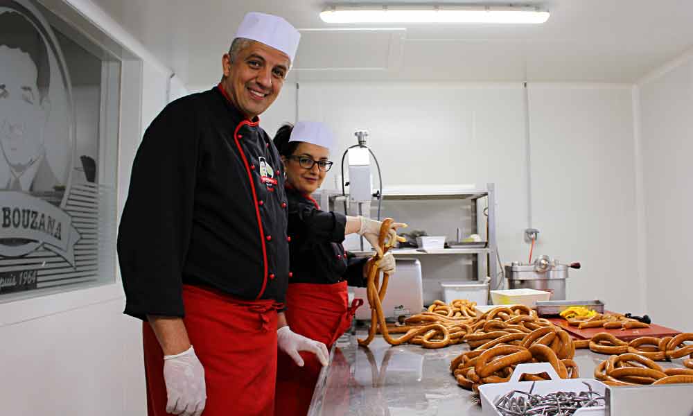 la boucherie fabrication ses merguez maison et à la main